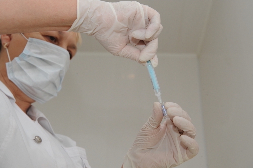 В Самарской области предлагают ввести обязательную вакцинацию для всех работников предприятий