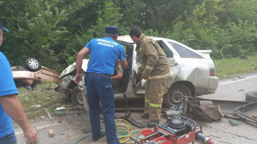 При столкновении двух авто в Кошкинском районе погибли два человека