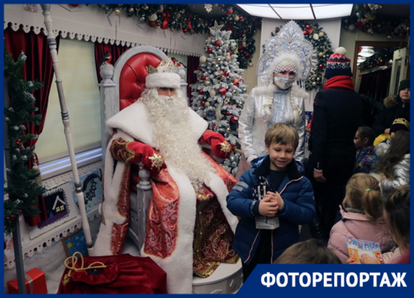 Праздник к нам приехал: Дед Мороз и Снегурочка из Великого Устюга прибыли в Самару