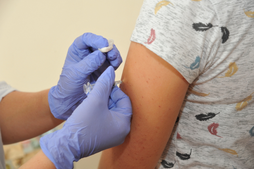В Самарской области мошенники предлагают сделать платную прививку от COVID-19 на дому