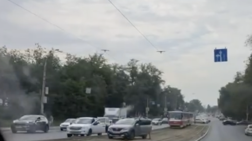 В Самаре на проспекте Кирова столкнулись пять машин