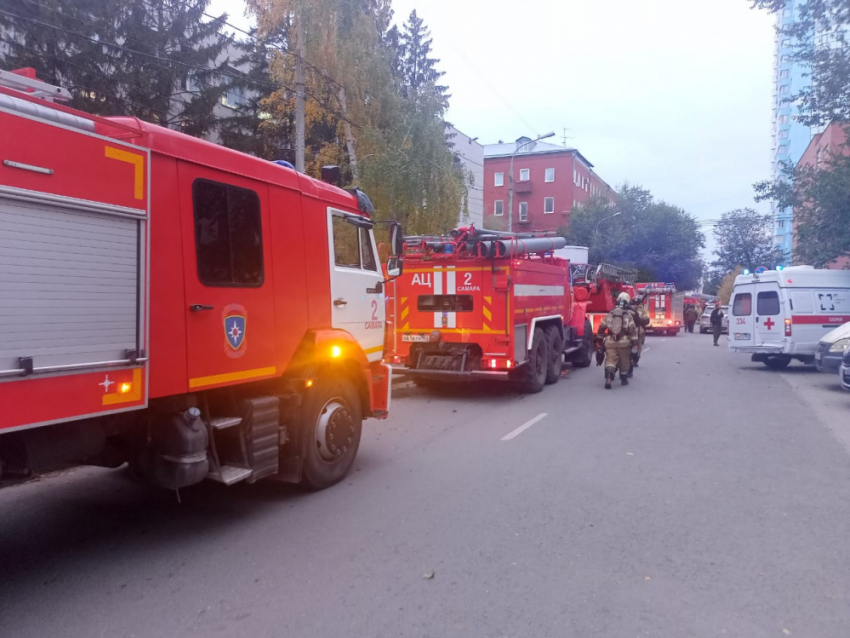 В Самаре эвакуировали 39 человек из-за пожара в административном здании