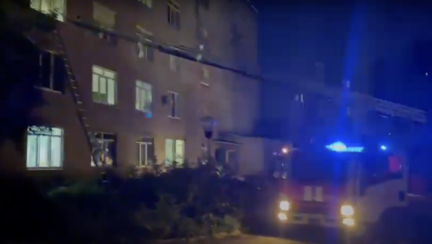 При пожаре в пульмонологии самарской горбольницы погиб человек