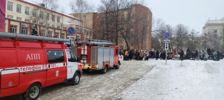 В Самаре эвакуировали школу из-за возгорания электропроводки
