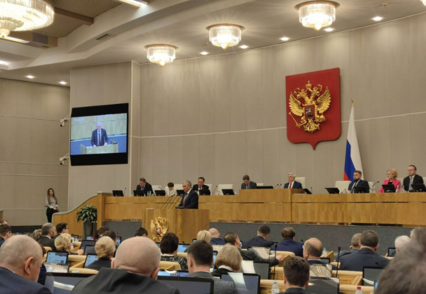 Депутат Михаил Матвеев предлагает ограничить участие мигрантов не только в торговле алкоголем, но и в других сферах
