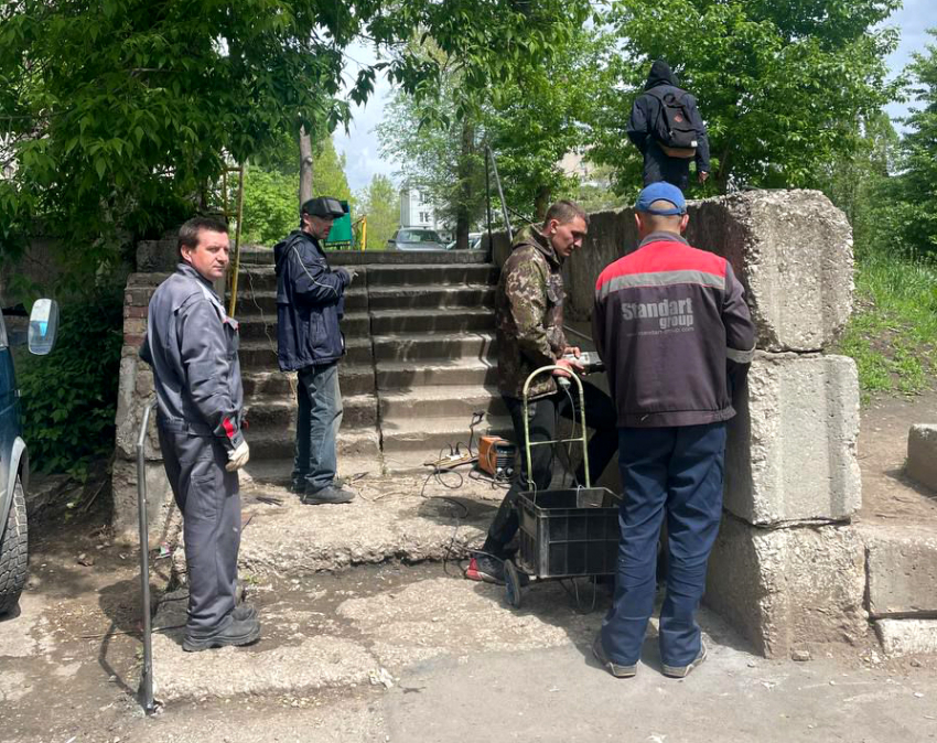 Рухнула на бетон и арматуру: к трагедии со школьницей в Самарской области подключилась прокуратура