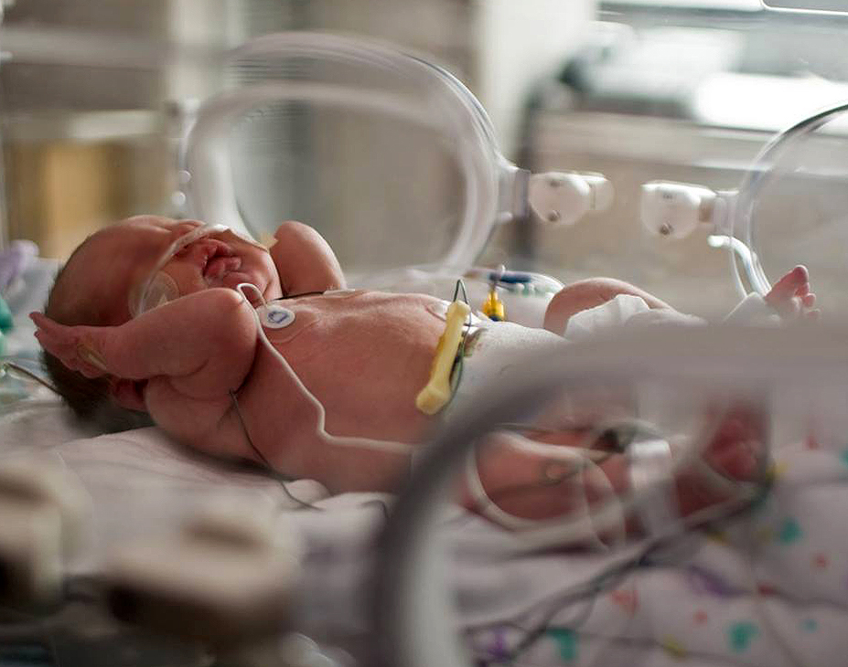 Самому маленькому пациенту с COVID-19 всего 6 дней: узнали, кто и как в Самаре борется за новорожденных