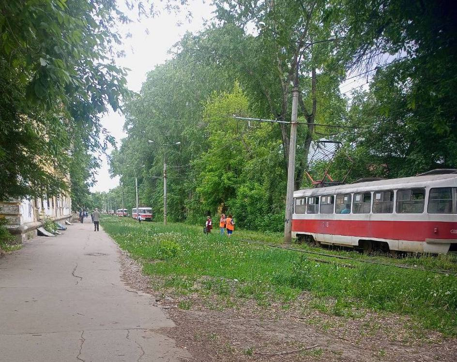 Третий день подряд на улице Советской останавливается движение трамваев