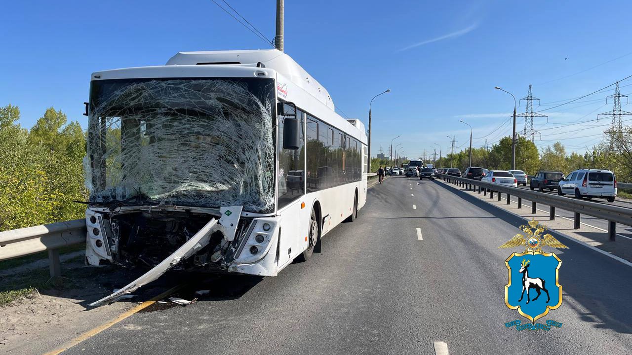 В Самаре произошло два ДТП с автобусами: столкновение с пятью авто и наезд  на пешехода